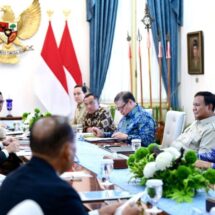 Presiden Prabowo Kumpulkan Tokoh Ekonomi Nasional, Bahas Strategi Jaga Stabilitas Keuangan RI