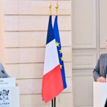 Presiden Prabowo dan Presiden Macron Bahas Perdamaian Dunia hingga Investasi Strategis di Paris