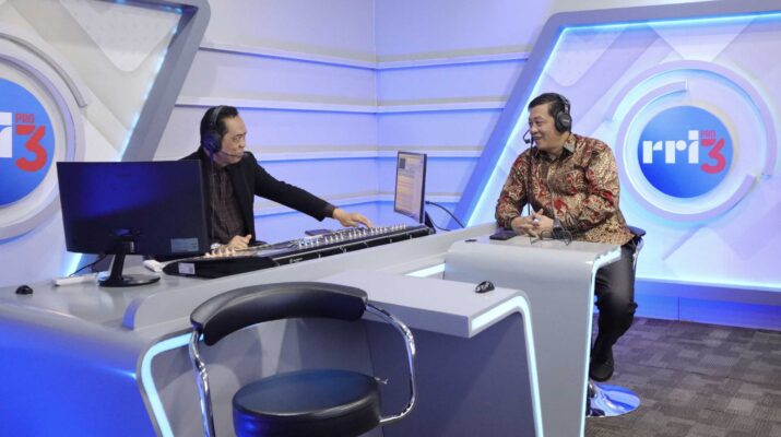 Ketua KY Abdul Chair Ramadhan dalam dialog interaktif RRI Pro3 (Foto: Dok Komisi Yudisial)