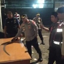 Polisi Bubarkan Remaja Hendak Tawuran di Jakbar, Celurit hingga Sinte Disita