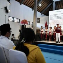 Presiden Prabowo Dengarkan Langsung Aspirasi dan Kisah Para Siswa Sekolah Rakyat di Tabanan