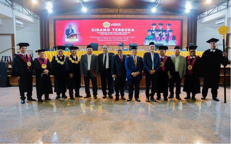 Abidin Fikri Wakil Ketua Komisi VIII DPR RI Doktor Hukum Lulus Cumlaude di Universitas Borobudur Jakarta