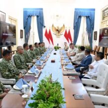 Presiden Prabowo Terima Pimpinan TNI, Bahas Listrik Papua hingga Penyediaan Air Bersih