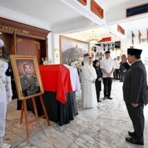 Presiden Prabowo Subianto menghadiri upacara Pelepasan Jenazah Jenderal TNI (Purn) Ryamizard Ryacudu