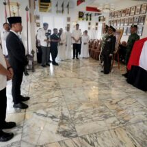 Wapres Gibran Rakabuming Melayat Mantan Menteri Pertahanan Almarhum Jenderal TNI (Purn) Ryamizard Ryacudu