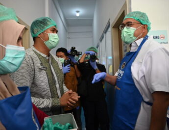 Wakil Ketua Komisi VI DPR RI Andre Rosiade Ungkap DPR dan Pemerintah Evaluasi MBG, Fokus pada Transparansi dan Ketepatan Sasaran
