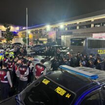 Patroli Skala Besar Polrestabes Medan, 280 Personel Gempur dan Bakar Barak Narkoba serta Judi Jermal