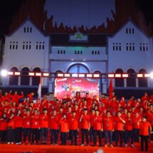 Mesakh Raymond Rantepadang Resmi Kukuhkan Jajaran Pengurus PAC PDI Perjuangan di 15 Kecamatan di Kota Makassar