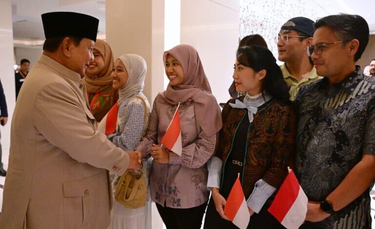 Presiden Prabowo Disambut Hangat Mahasiswa dan Diaspora Indonesia di New Delhi