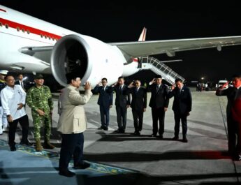 Presiden Prabowo Tiba di Tanah Air Usai Tuntaskan Agenda di Vladivostok
