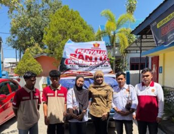 13 Rumah Terbakar, SATRIA dan Laskar Gerindra Bone Hadir Bantu Warga