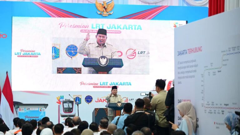 Di Tengah Peresmian LRT, Presiden Prabowo Sampaikan Duka untuk Korban KM Virgo