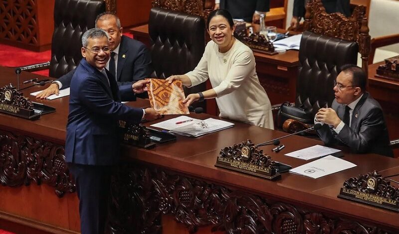 Puan Maharani Ungkap DPR Sahkan APBN 2027, Pendapatan Negara Capai Rp3.435,10 Triliun