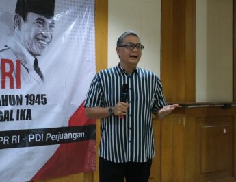 Anggota MPR RI Fraksi PDI Perjuangan, Putra Nababan