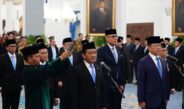 Presiden Prabowo Lantik 10 Menteri dan Wamen Baru Kabinet Merah Putih di Istana Negara