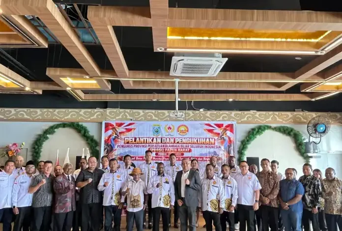 Dilantik Jadi Ketua Umum POBSI Papua Barat Periode 2026–2030, ini Target Lamek Dowansiba