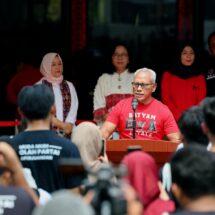 Buka Sekolah Partai PDI Perjuangan, Komarudin Watubun Ajak Gen Z Warisi Semangat Sumpah Pemuda